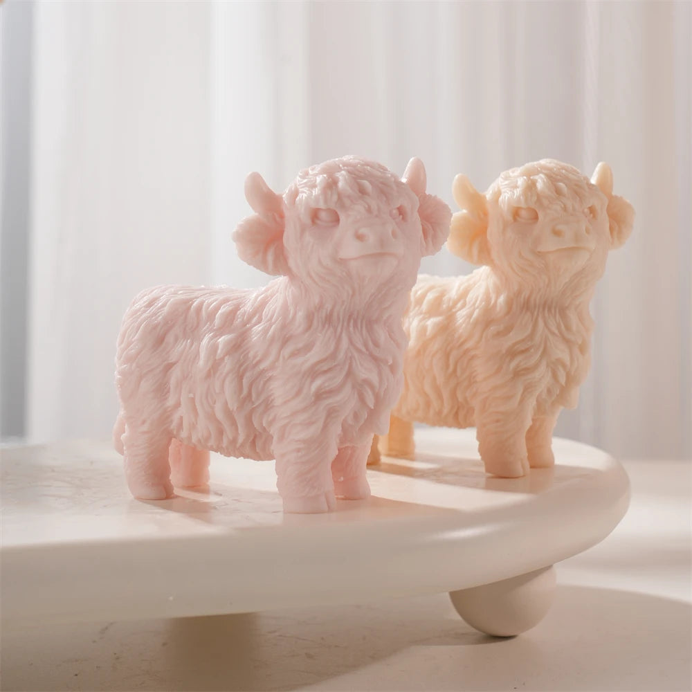 11.2CM Highland Cattle Cow Candle Mold