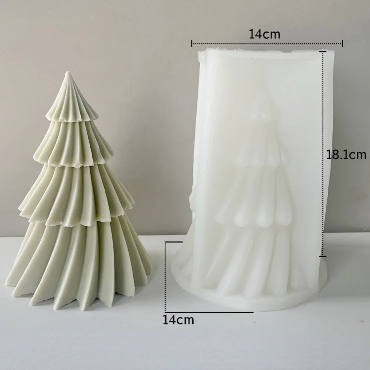 4-Layer Christmas Tree Silicone Candle