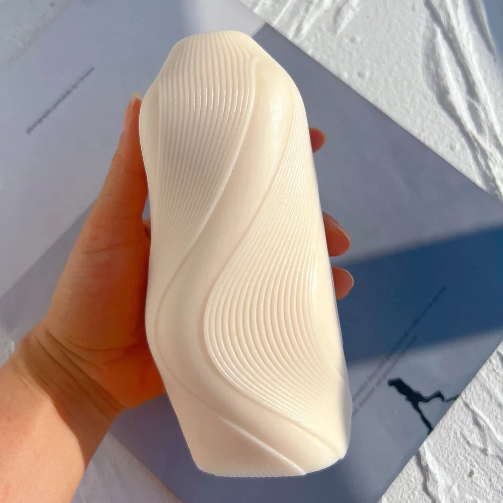 Unique Wave Twirl Ribbed Candle Mold