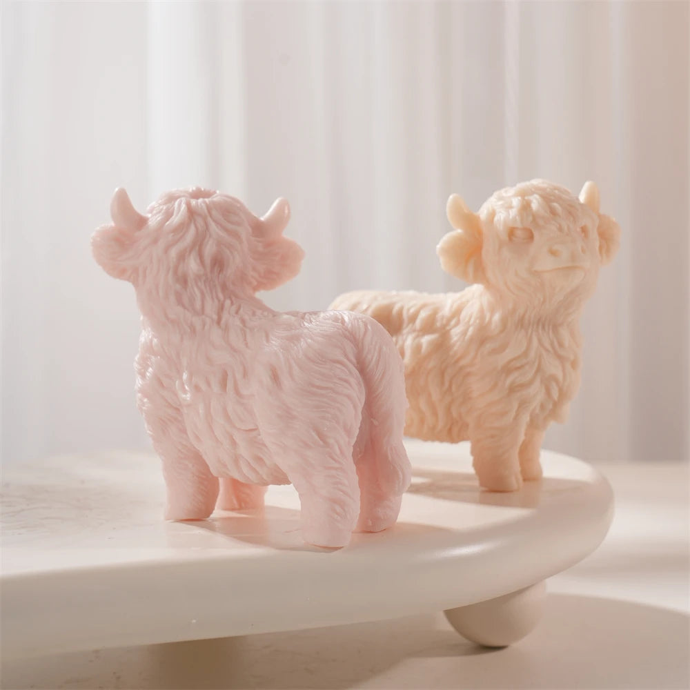 11.2CM Highland Cattle Cow Candle Mold