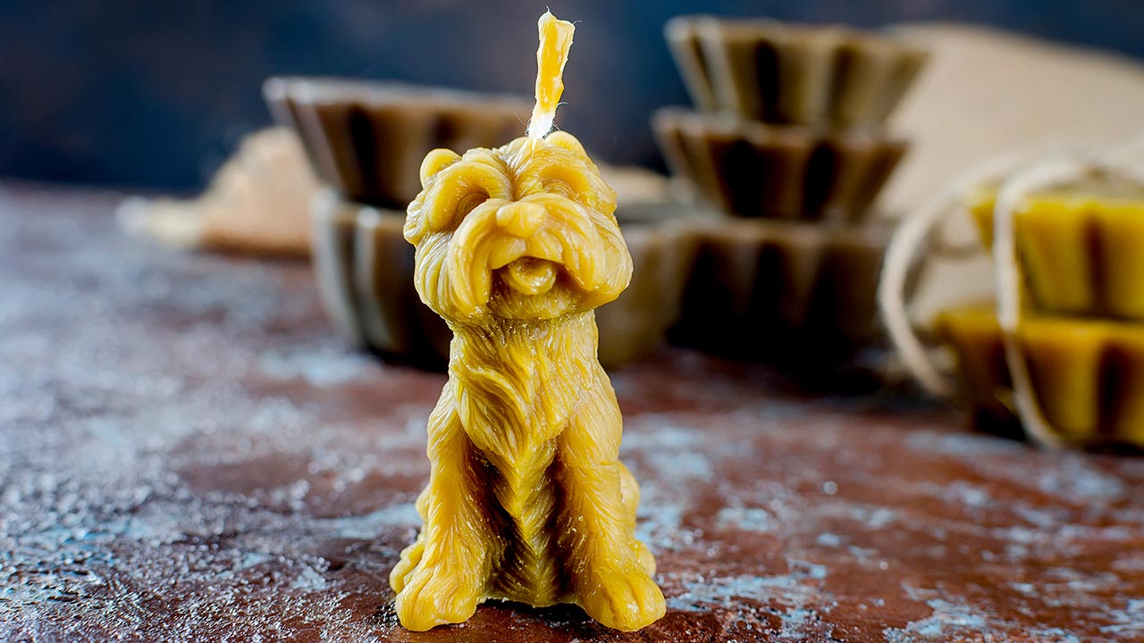 Beeswax Candles With Silicone Candle Molds