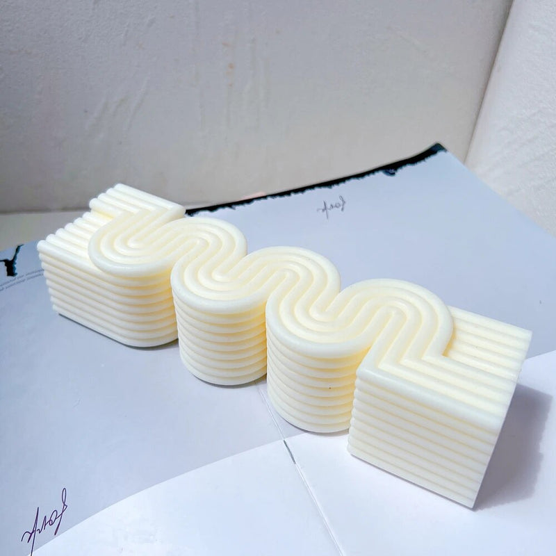 Aesthetic Wave Stripped Pillar S Shape Candle Mold
